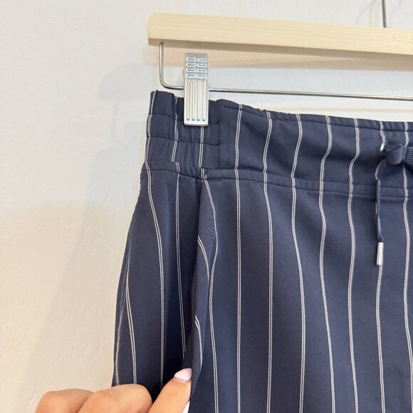 Athleta Womens Striped Midtown Athletic Skort in Blue White Athleisure Size 2 - Picture 3 of 9